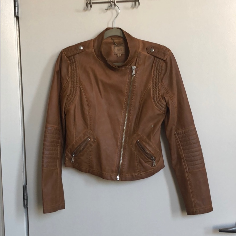 NEVER WORN TAN LEATHER JACKET